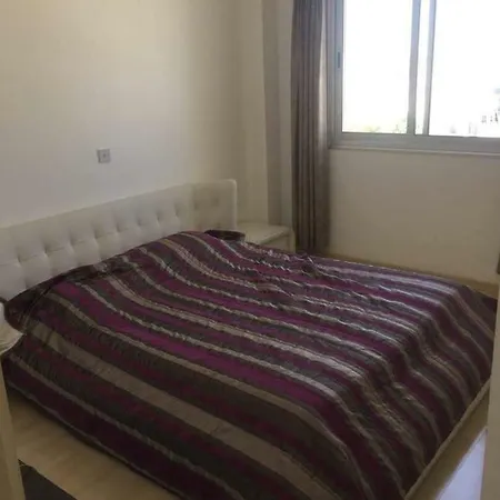 Central Top Floor Flat